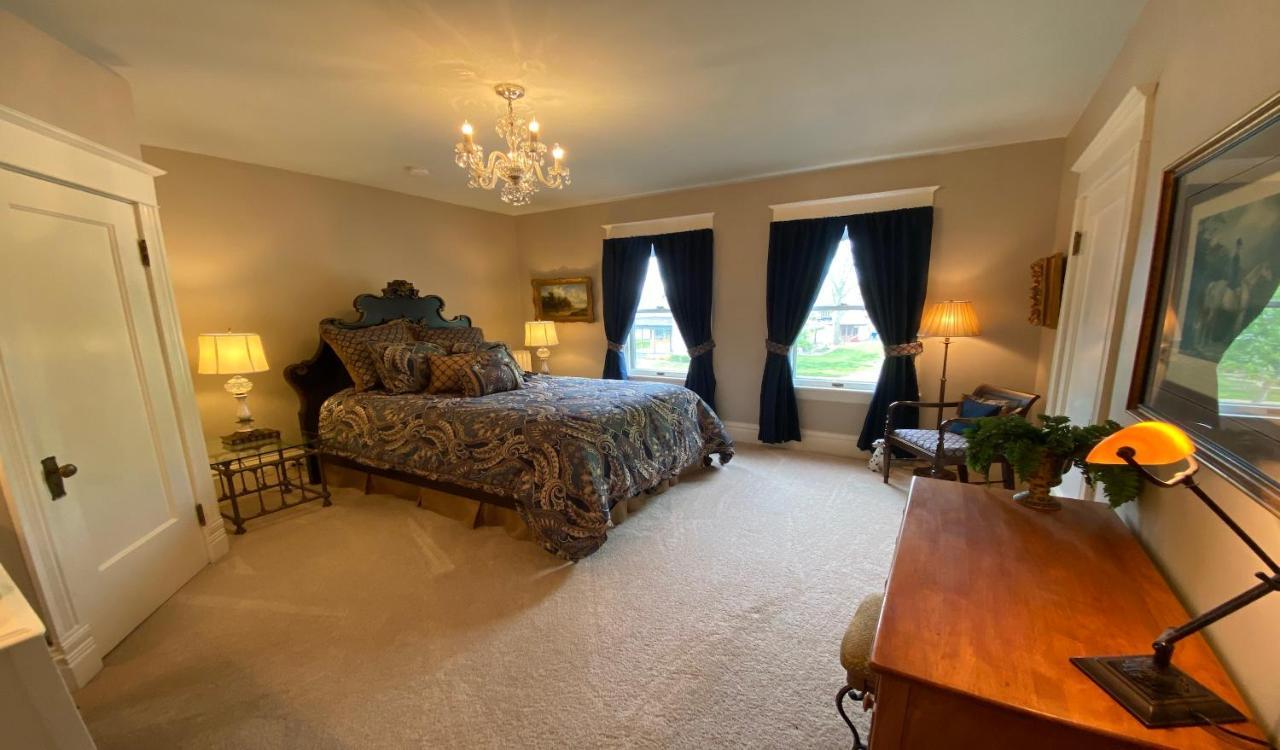 Breese Inn Екстер'єр фото