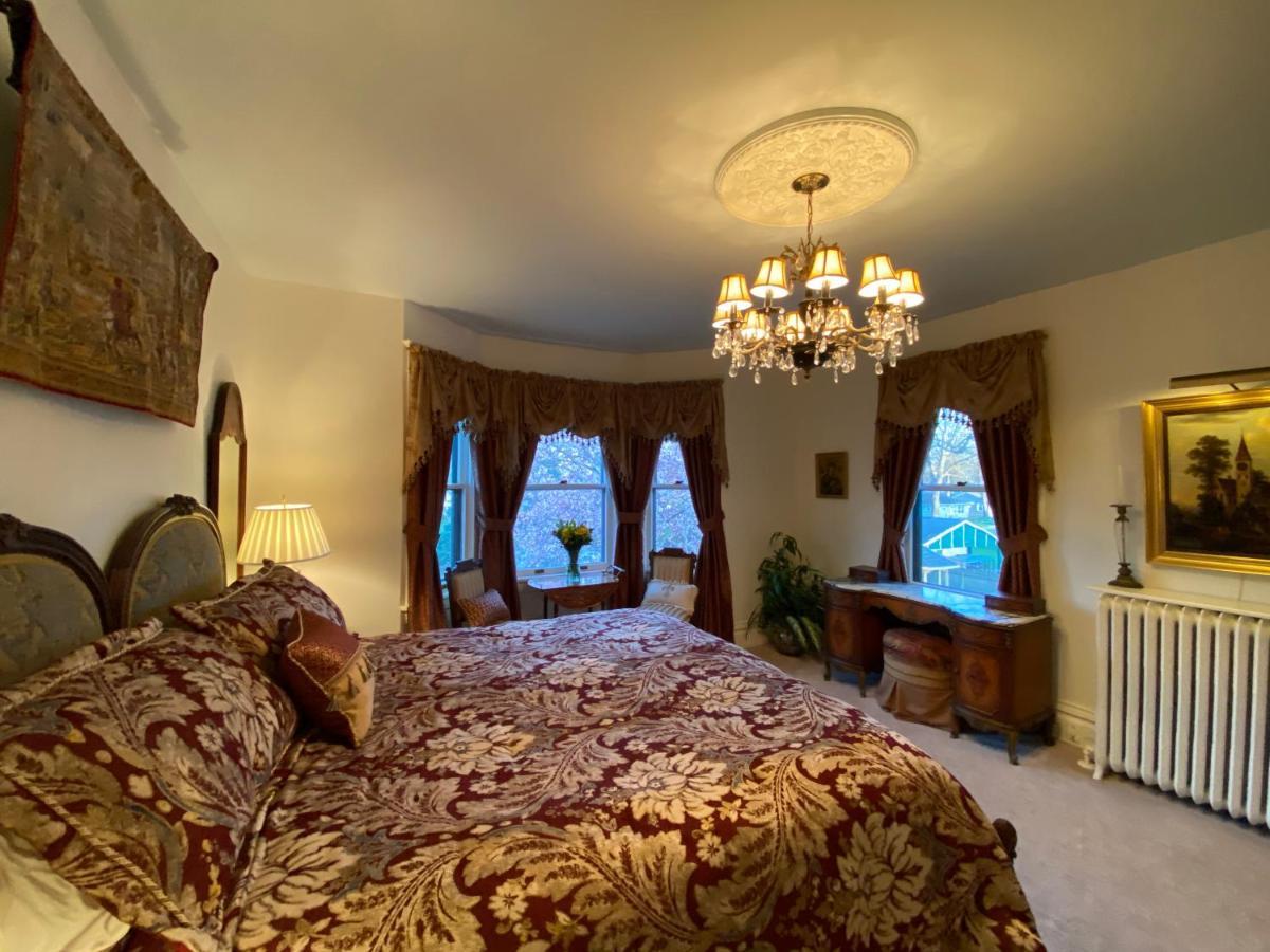 Breese Inn Екстер'єр фото